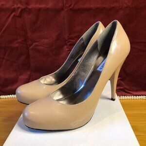 Trinitie Blush Steve Madden Stiletto Pump Heel Neutral Platform sz 9.5
